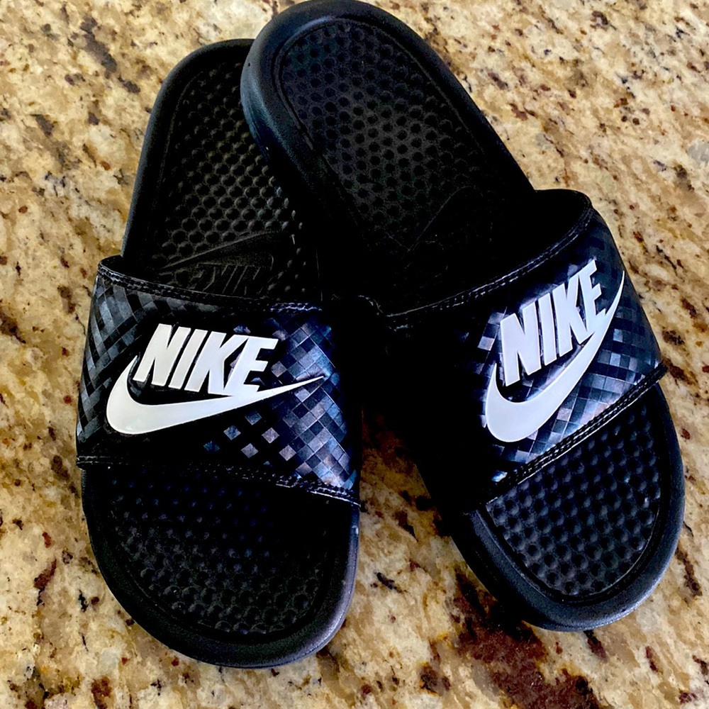 Women’s nike slides